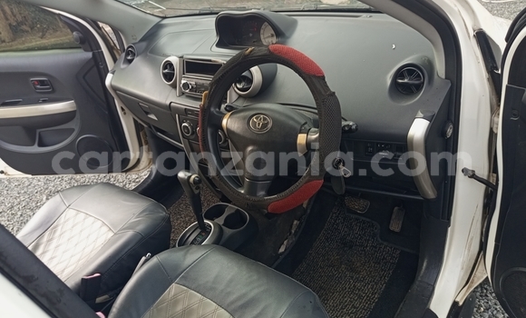 Buy Used Toyota IST Silver Car in Dar es Salaam in Dar es Salaam Buy Used Toyota IST Silver Car in Dar es Salaam in Dar es Salaam