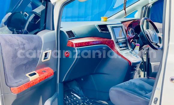 Nunua Ilio tumika Toyota Alphard Nyeupe Gari ndani ya Dar es Salaam nchini Dar es Salaam Nunua Ilio tumika Toyota Alphard Nyeupe Gari ndani ya Dar es Salaam nchini Dar es Salaam