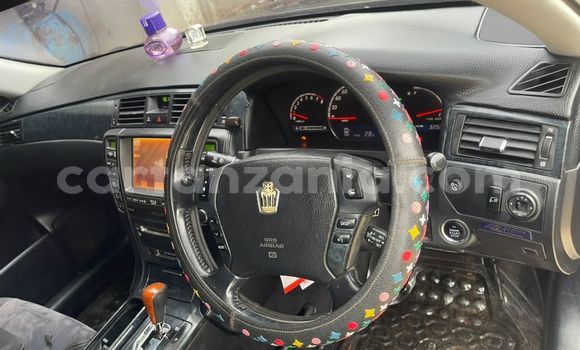 Buy Used Toyota Crown Black Car in Dar es Salaam in Dar es Salaam