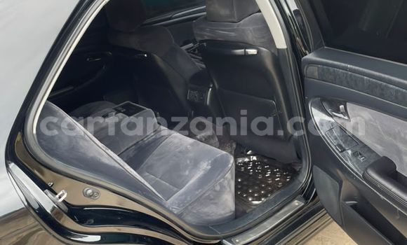 Nunua Ilio tumika Toyota Crown Nyeusi Gari ndani ya Dar es Salaam nchini Dar es Salaam Nunua Ilio tumika Toyota Crown Nyeusi Gari ndani ya Dar es Salaam nchini Dar es Salaam