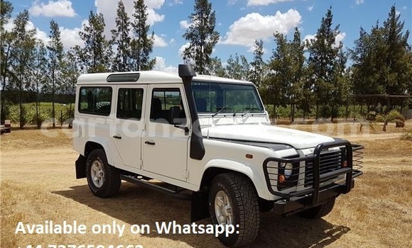 Nunua Ilio tumika Land Rover Defender Nyeupe Gari ndani ya Dar es Salaam nchini Dar es Salaam Nunua Ilio tumika Land Rover Defender Nyeupe Gari ndani ya Dar es Salaam nchini Dar es Salaam