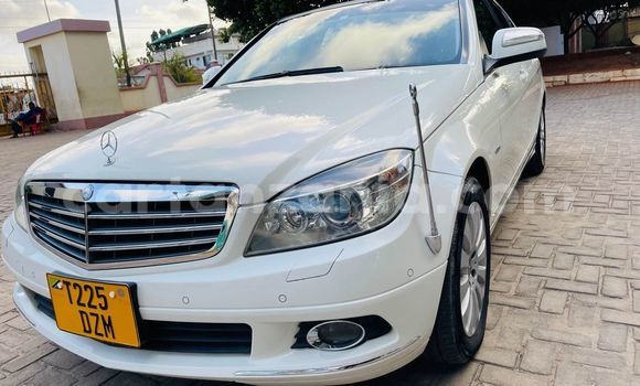Buy Used Mercedes‒Benz C-klasse White Car in Dar es Salaam in Dar es Salaam Buy Used Mercedes‒Benz C-klasse White Car in Dar es Salaam in Dar es Salaam