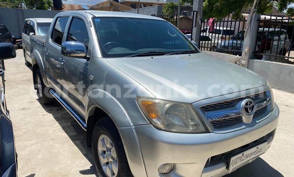 Buy Used Toyota Hiluxe Revo Silver Car in Dar es Salaam in Dar es Salaam