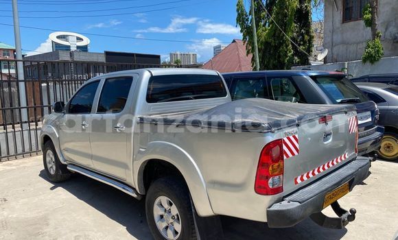 Buy Used Toyota Hiluxe Revo Silver Car in Dar es Salaam in Dar es Salaam Buy Used Toyota Hiluxe Revo Silver Car in Dar es Salaam in Dar es Salaam