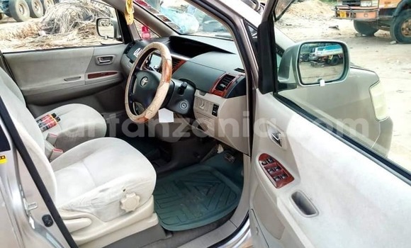 Nunua Ilio tumika Toyota Noah Brown Gari ndani ya Dar es Salaam nchini Dar es Salaam Nunua Ilio tumika Toyota Noah Brown Gari ndani ya Dar es Salaam nchini Dar es Salaam