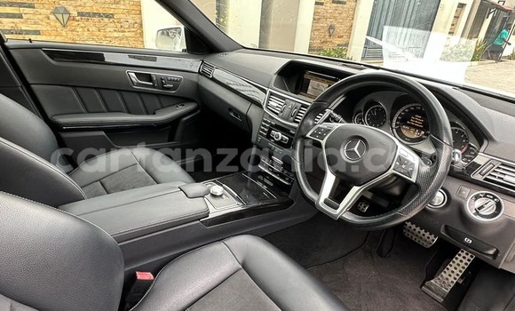 Buy Used Mercedes‒Benz E–Class White Car in Dar es Salaam in Dar es Salaam Buy Used Mercedes‒Benz E–Class White Car in Dar es Salaam in Dar es Salaam