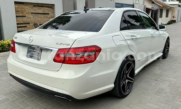 Buy Used Mercedes‒Benz E–Class White Car in Dar es Salaam in Dar es Salaam Buy Used Mercedes‒Benz E–Class White Car in Dar es Salaam in Dar es Salaam