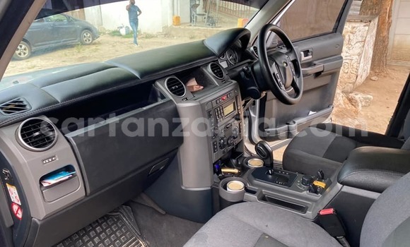 Buy Used Land Rover Discovery Silver Car in Dar es Salaam in Dar es Salaam Buy Used Land Rover Discovery Silver Car in Dar es Salaam in Dar es Salaam