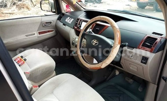 Nunua Ilio tumika Toyota Noah Brown Gari ndani ya Dar es Salaam nchini Dar es Salaam Nunua Ilio tumika Toyota Noah Brown Gari ndani ya Dar es Salaam nchini Dar es Salaam
