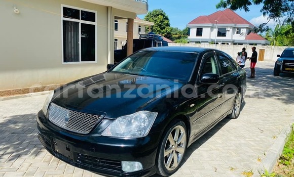 Nunua Ilio tumika Toyota Crown Nyeusi Gari ndani ya Dar es Salaam nchini Dar es Salaam Nunua Ilio tumika Toyota Crown Nyeusi Gari ndani ya Dar es Salaam nchini Dar es Salaam