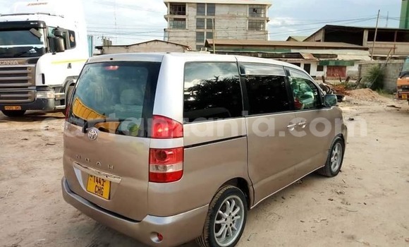 Nunua Ilio tumika Toyota Noah Brown Gari ndani ya Dar es Salaam nchini Dar es Salaam Nunua Ilio tumika Toyota Noah Brown Gari ndani ya Dar es Salaam nchini Dar es Salaam