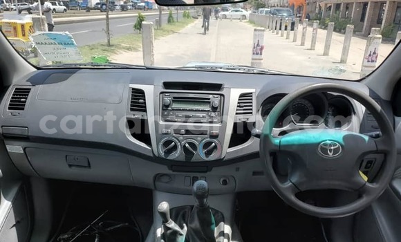 Buy Used Toyota Hilux Silver Car in Dar es Salaam in Dar es Salaam Buy Used Toyota Hilux Silver Car in Dar es Salaam in Dar es Salaam