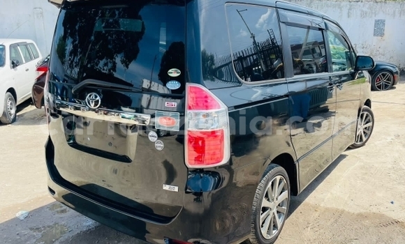 Buy New Toyota Noah Black Car in Dar es Salaam in Dar es Salaam