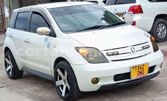 Nunua Ilio tumika Toyota IST Nyeupe Gari ndani ya Dar es Salaam nchini Dar es Salaam Nunua Ilio tumika Toyota IST Nyeupe Gari ndani ya Dar es Salaam nchini Dar es Salaam