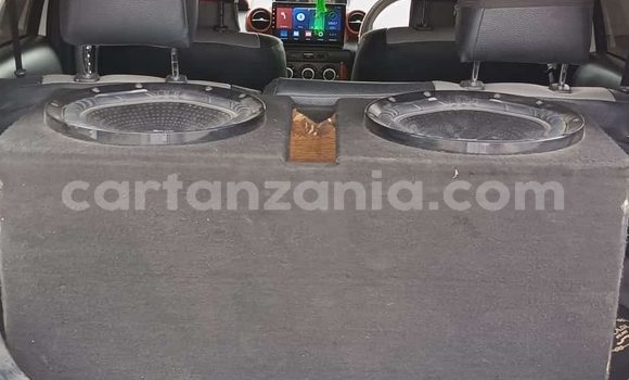 Nunua Ilio tumika Toyota IST Nyeupe Gari ndani ya Dar es Salaam nchini Dar es Salaam Nunua Ilio tumika Toyota IST Nyeupe Gari ndani ya Dar es Salaam nchini Dar es Salaam