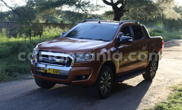Nunua Ilio tumika FORD MUSTANG Brown Gari ndani ya Dodoma nchini Dodoma