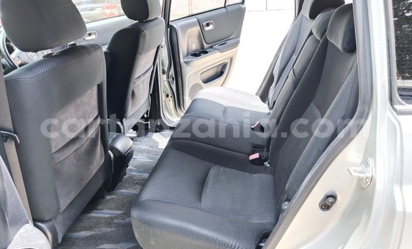 Buy Import Toyota Kluger Silver Car in Dar es Salaam in Dar es Salaam Buy Import Toyota Kluger Silver Car in Dar es Salaam in Dar es Salaam