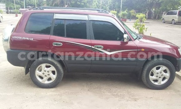 Nunua Ilio tumika Toyota RAV4 Nyekundu Gari ndani ya Dar es Salaam nchini Dar es Salaam Nunua Ilio tumika Toyota RAV4 Nyekundu Gari ndani ya Dar es Salaam nchini Dar es Salaam
