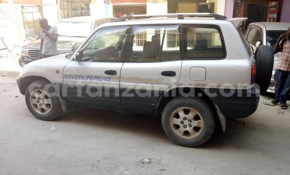 Nunua Ilio tumika Toyota RAV4 Fedha Gari ndani ya Dar es Salaam nchini Dar es Salaam Nunua Ilio tumika Toyota RAV4 Fedha Gari ndani ya Dar es Salaam nchini Dar es Salaam