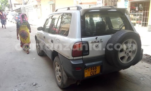 Nunua Ilio tumika Toyota RAV4 Fedha Gari ndani ya Dar es Salaam nchini Dar es Salaam Nunua Ilio tumika Toyota RAV4 Fedha Gari ndani ya Dar es Salaam nchini Dar es Salaam