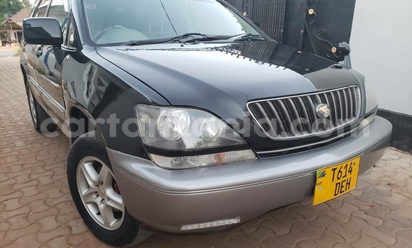 Nunua Ilio tumika Toyota Harrier Nyeusi Gari ndani ya Dar es Salaam nchini Dar es Salaam Nunua Ilio tumika Toyota Harrier Nyeusi Gari ndani ya Dar es Salaam nchini Dar es Salaam