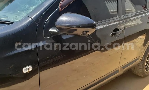 Nunua Ilio tumika Nissan Dualis Nyeusi Gari ndani ya Dar es Salaam nchini Dar es Salaam Nunua Ilio tumika Nissan Dualis Nyeusi Gari ndani ya Dar es Salaam nchini Dar es Salaam