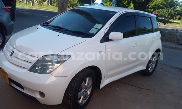 Nunua Ilio tumika Toyota IST Nyeupe Gari ndani ya Dar es Salaam nchini Dar es Salaam Nunua Ilio tumika Toyota IST Nyeupe Gari ndani ya Dar es Salaam nchini Dar es Salaam