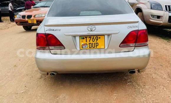 Nunua Ilio tumika Toyota Crown Fedha Gari ndani ya Dar es Salaam nchini Dar es Salaam Nunua Ilio tumika Toyota Crown Fedha Gari ndani ya Dar es Salaam nchini Dar es Salaam