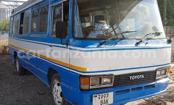Nunua Ilio tumika Toyota Coaster Bluu Gari ndani ya Dar es Salaam nchini Dar es Salaam Nunua Ilio tumika Toyota Coaster Bluu Gari ndani ya Dar es Salaam nchini Dar es Salaam