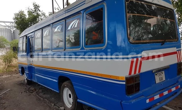 Nunua Ilio tumika Toyota Coaster Bluu Gari ndani ya Dar es Salaam nchini Dar es Salaam Nunua Ilio tumika Toyota Coaster Bluu Gari ndani ya Dar es Salaam nchini Dar es Salaam