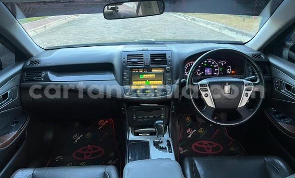 Nunua Ilio tumika Toyota Crown Nyeusi Gari ndani ya Dar es Salaam nchini Dar es Salaam Nunua Ilio tumika Toyota Crown Nyeusi Gari ndani ya Dar es Salaam nchini Dar es Salaam