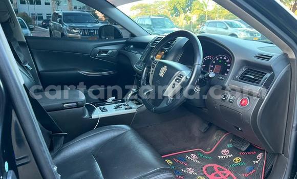 Nunua Ilio tumika Toyota Crown Nyeusi Gari ndani ya Dar es Salaam nchini Dar es Salaam Nunua Ilio tumika Toyota Crown Nyeusi Gari ndani ya Dar es Salaam nchini Dar es Salaam