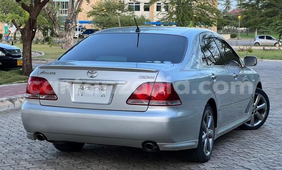 Nunua Ilio tumika Toyota Crown Fedha Gari ndani ya Dar es Salaam nchini Dar es Salaam Nunua Ilio tumika Toyota Crown Fedha Gari ndani ya Dar es Salaam nchini Dar es Salaam