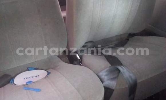 Nunua Ilio tumika Toyota Noah Fedha Gari ndani ya Dar es Salaam nchini Dar es Salaam Nunua Ilio tumika Toyota Noah Fedha Gari ndani ya Dar es Salaam nchini Dar es Salaam