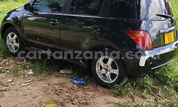 Buy Used Toyota IST Black Car in Dar es Salaam in Dar es Salaam