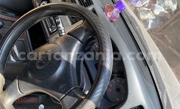 Buy Used Toyota RAV4 Silver Car in Dar es Salaam in Dar es Salaam Buy Used Toyota RAV4 Silver Car in Dar es Salaam in Dar es Salaam