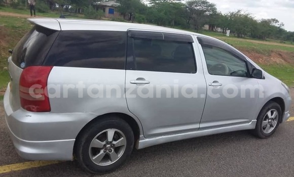 Buy Used Toyota Wish Silver Car in Lindi in Lindi Buy Used Toyota Wish Silver Car in Lindi in Lindi