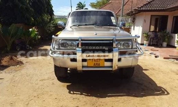 Nunua Ilio tumika Toyota Land Cruiser Nyingine Gari ndani ya Dar es Salaam nchini Dar es Salaam Nunua Ilio tumika Toyota Land Cruiser Nyingine Gari ndani ya Dar es Salaam nchini Dar es Salaam
