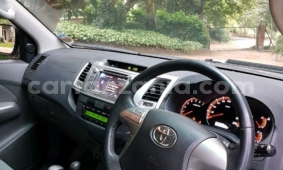 Nunua Ilio tumika Toyota Hilux Fedha Gari ndani ya Dar es Salaam nchini Dar es Salaam Nunua Ilio tumika Toyota Hilux Fedha Gari ndani ya Dar es Salaam nchini Dar es Salaam