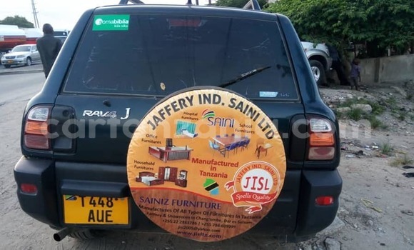 Nunua Ilio tumika Toyota RAV4 Nyeusi Gari ndani ya Dar es Salaam nchini Dar es Salaam Nunua Ilio tumika Toyota RAV4 Nyeusi Gari ndani ya Dar es Salaam nchini Dar es Salaam