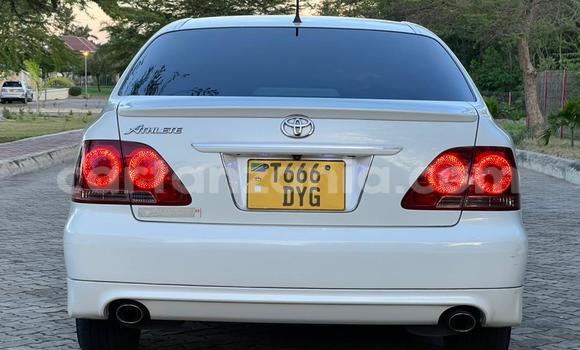 Buy Used Toyota Crown White Car in Dar es Salaam in Dar es Salaam Buy Used Toyota Crown White Car in Dar es Salaam in Dar es Salaam