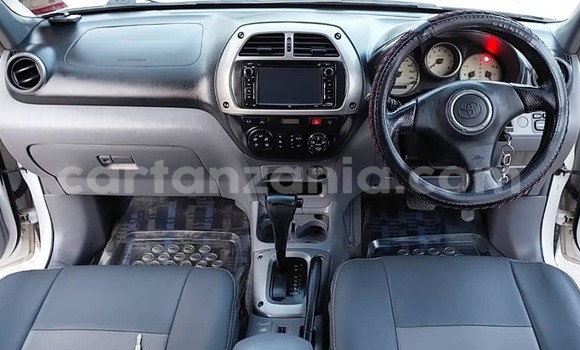Nunua Ilio tumika Toyota RAV4 Nyeupe Gari ndani ya Dar es Salaam nchini Dar es Salaam Nunua Ilio tumika Toyota RAV4 Nyeupe Gari ndani ya Dar es Salaam nchini Dar es Salaam