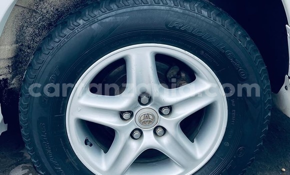 Nunua Ilio tumika Toyota Harrier Nyeupe Gari ndani ya Dar es Salaam nchini Dar es Salaam Nunua Ilio tumika Toyota Harrier Nyeupe Gari ndani ya Dar es Salaam nchini Dar es Salaam