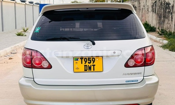Nunua Ilio tumika Toyota Harrier Beige Gari ndani ya Dar es Salaam nchini Dar es Salaam Nunua Ilio tumika Toyota Harrier Beige Gari ndani ya Dar es Salaam nchini Dar es Salaam