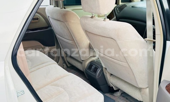 Nunua Ilio tumika Toyota Harrier Beige Gari ndani ya Dar es Salaam nchini Dar es Salaam Nunua Ilio tumika Toyota Harrier Beige Gari ndani ya Dar es Salaam nchini Dar es Salaam