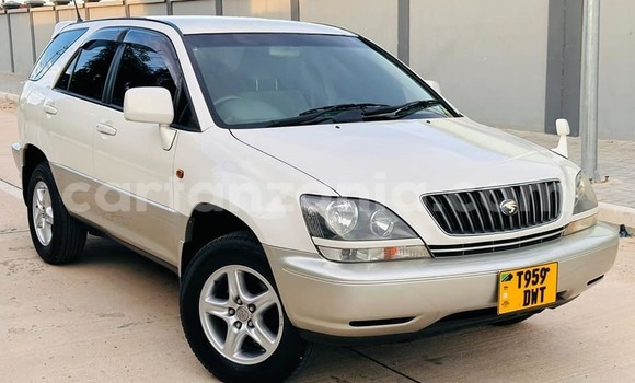 Nunua Ilio tumika Toyota Harrier Beige Gari ndani ya Dar es Salaam nchini Dar es Salaam Nunua Ilio tumika Toyota Harrier Beige Gari ndani ya Dar es Salaam nchini Dar es Salaam