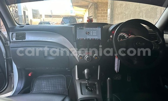 Nunua Ilio tumika Subaru Forester Nyeupe Gari ndani ya Dar es Salaam nchini Dar es Salaam Nunua Ilio tumika Subaru Forester Nyeupe Gari ndani ya Dar es Salaam nchini Dar es Salaam