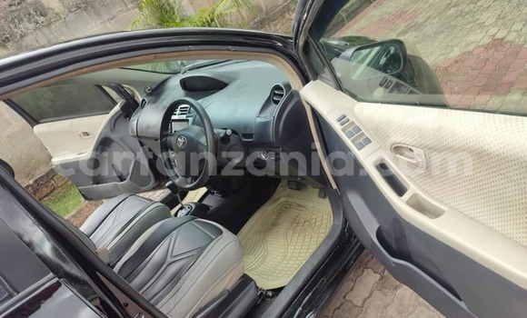Nunua Ilio tumika Toyota Vitz Nyeusi Gari ndani ya Dar es Salaam nchini Dar es Salaam Nunua Ilio tumika Toyota Vitz Nyeusi Gari ndani ya Dar es Salaam nchini Dar es Salaam