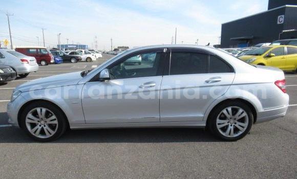 Nunua Mpya Mercedes-Benz C-Classe Fedha Gari ndani ya Dar es Salaam nchini Dar es Salaam Nunua Mpya Mercedes-Benz C-Classe Fedha Gari ndani ya Dar es Salaam nchini Dar es Salaam