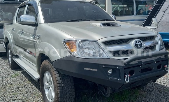 Buy Used Toyota Hilux Silver Car in Dar es Salaam in Dar es Salaam Buy Used Toyota Hilux Silver Car in Dar es Salaam in Dar es Salaam
